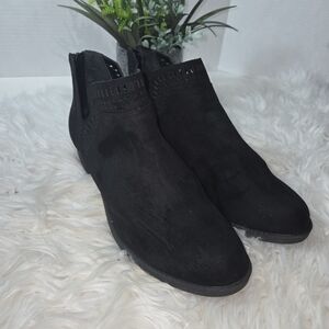Carlos by Carlos Santana Suede Black Ankle Boots